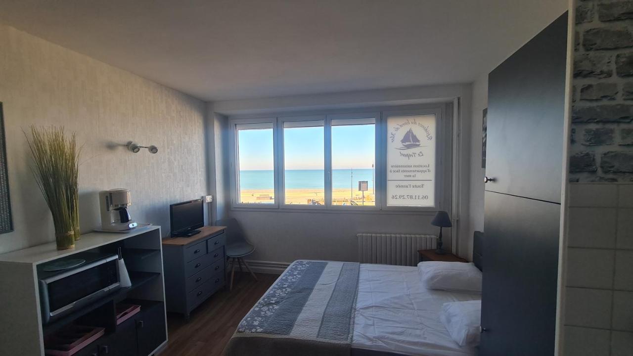 Residence Du Bord De Mer 9 Appartements Avec Une Vraie Vue Mer Le Treport Exterior photo